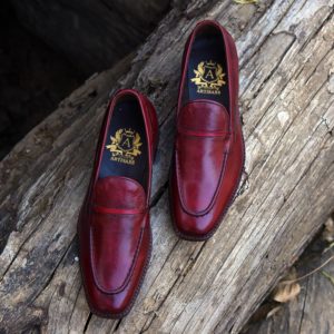 Leather Strip Scarlet Loafer